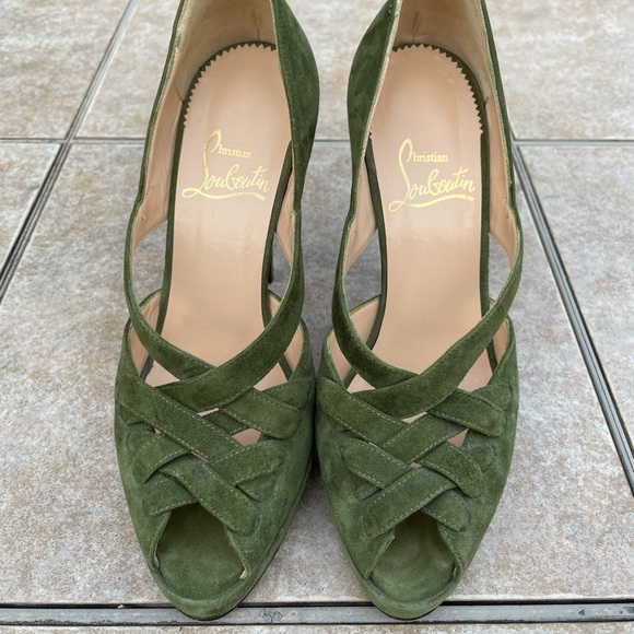 Christian Louboutin Drapanova green suede pumps - Picture 2 of 12